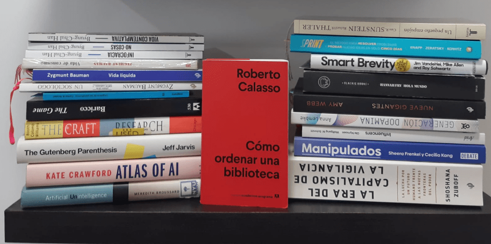 Un libro sobre bibliotecas, una relatoría de 2007 y dulces de Semana Santa