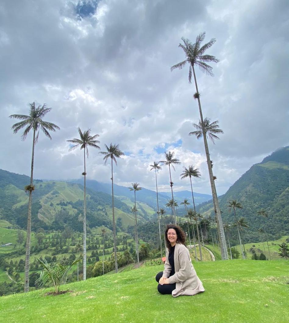 Inteligencia artificial generativa, Meta versus los medios, Google Analytics 4 y mucho café